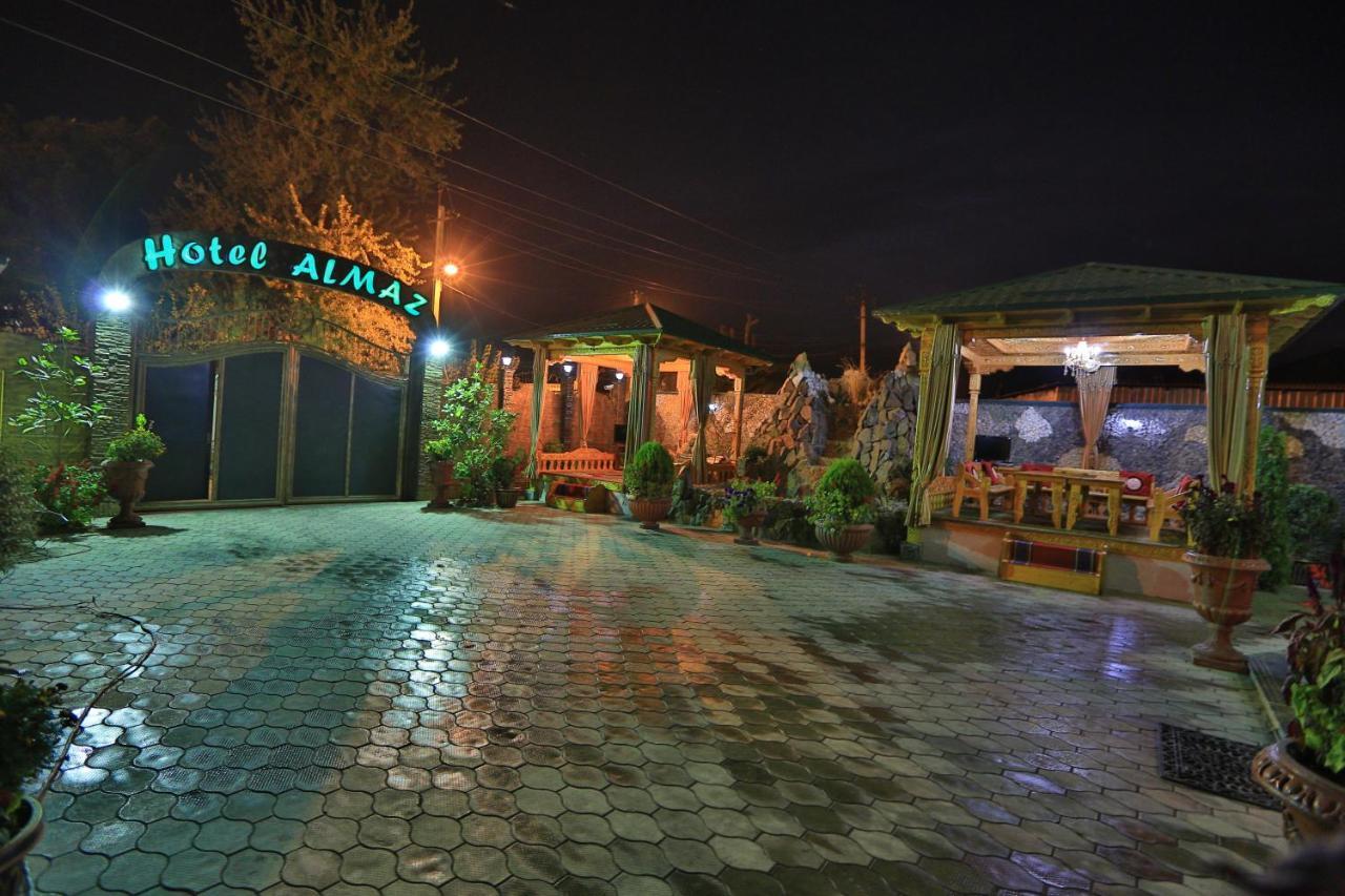 Almaz Guest House Dushanbe Esterno foto