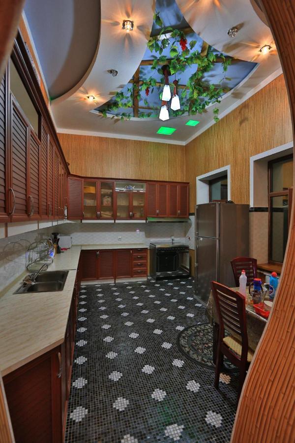 Almaz Guest House Dushanbe Esterno foto