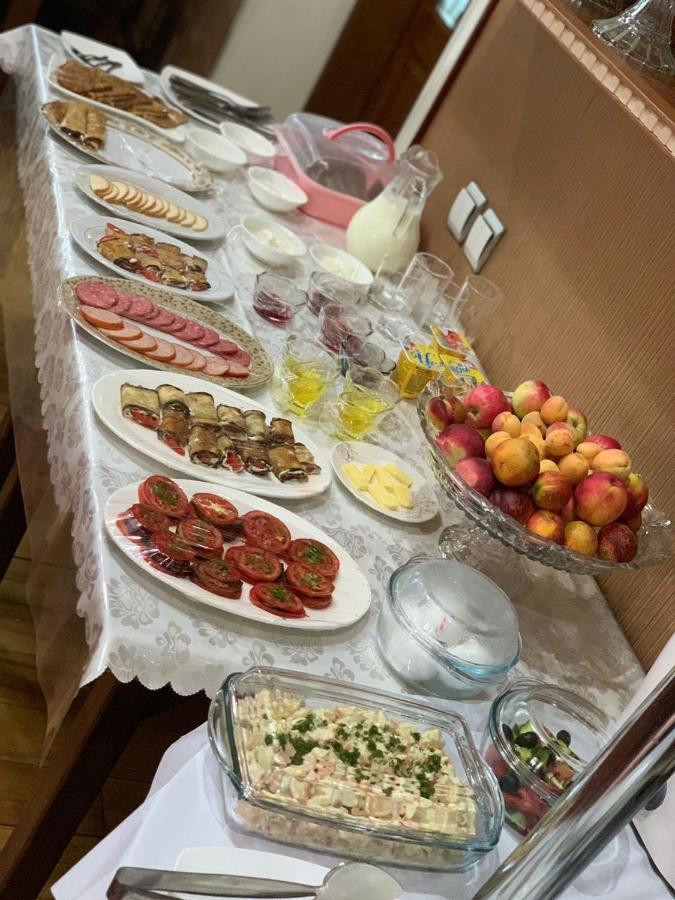 Almaz Guest House Dushanbe Esterno foto